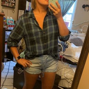 American Eagle Button Down